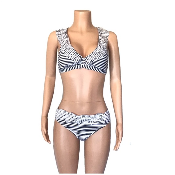 Time and Tru Black and White Striped Eyelet Ruffle Bikini Set Size L-XL - Picture 2 of 11